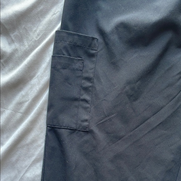 Men’s Black Scrub Set medium - Picture 7 of 7
